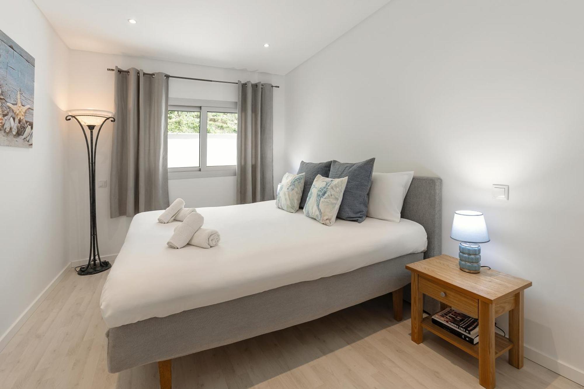 Oceanview Dreamer's Delight Apartment Nazare