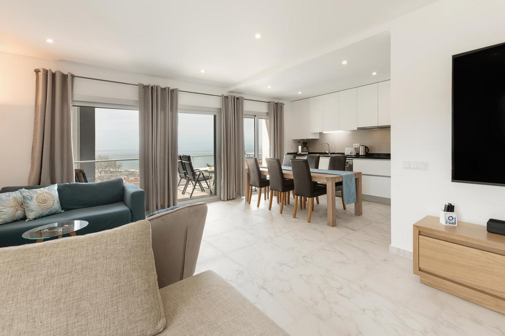 Oceanview Dreamer's Delight Apartment Nazare